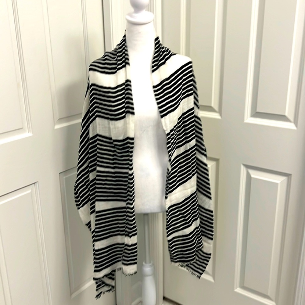 Lightweight black and white striped wrap scarf
